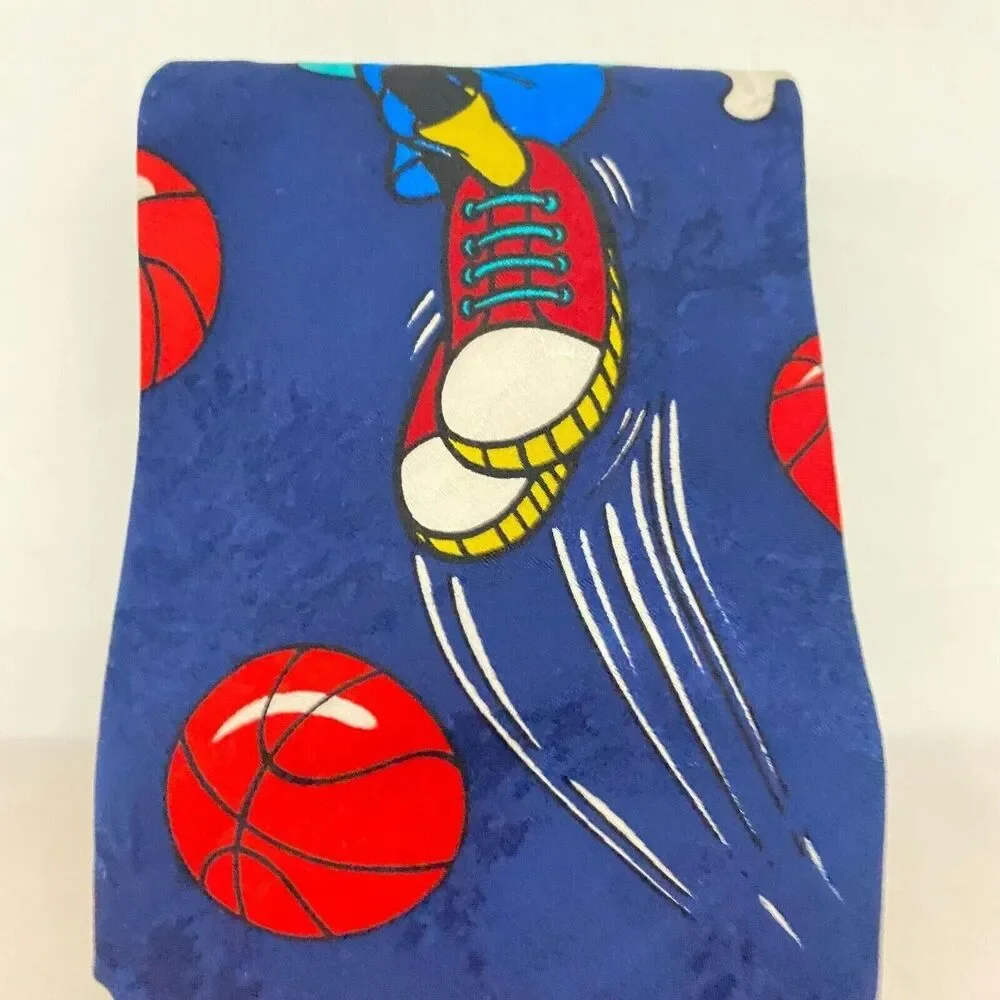 #5636 Tie Rack at Disney Mickey Mouse Mens Novelty Necktie, Tie 57X3.75